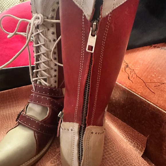 Freebird Red and Cream Lace Up Boots - Picture 4 of 11